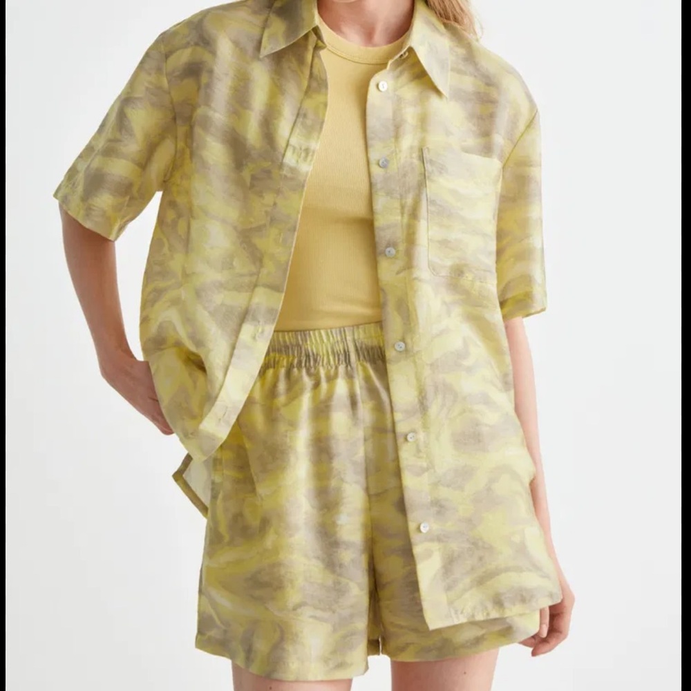 & Other Stories Boxy Buttonup set